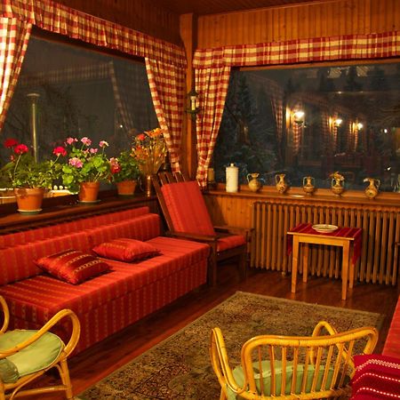 Albergo Villa Anna Maria Чамполук Екстериор снимка