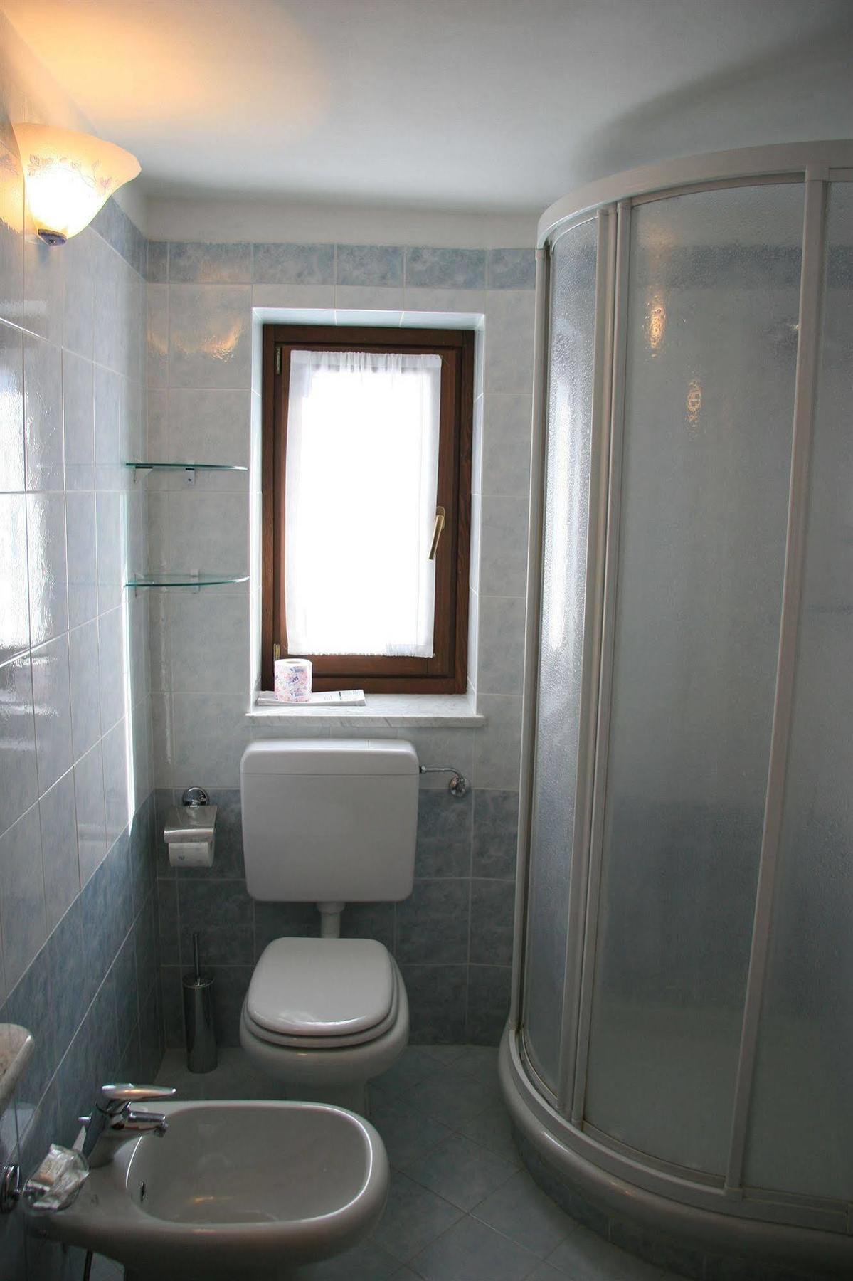 Albergo Villa Anna Maria Чамполук Екстериор снимка