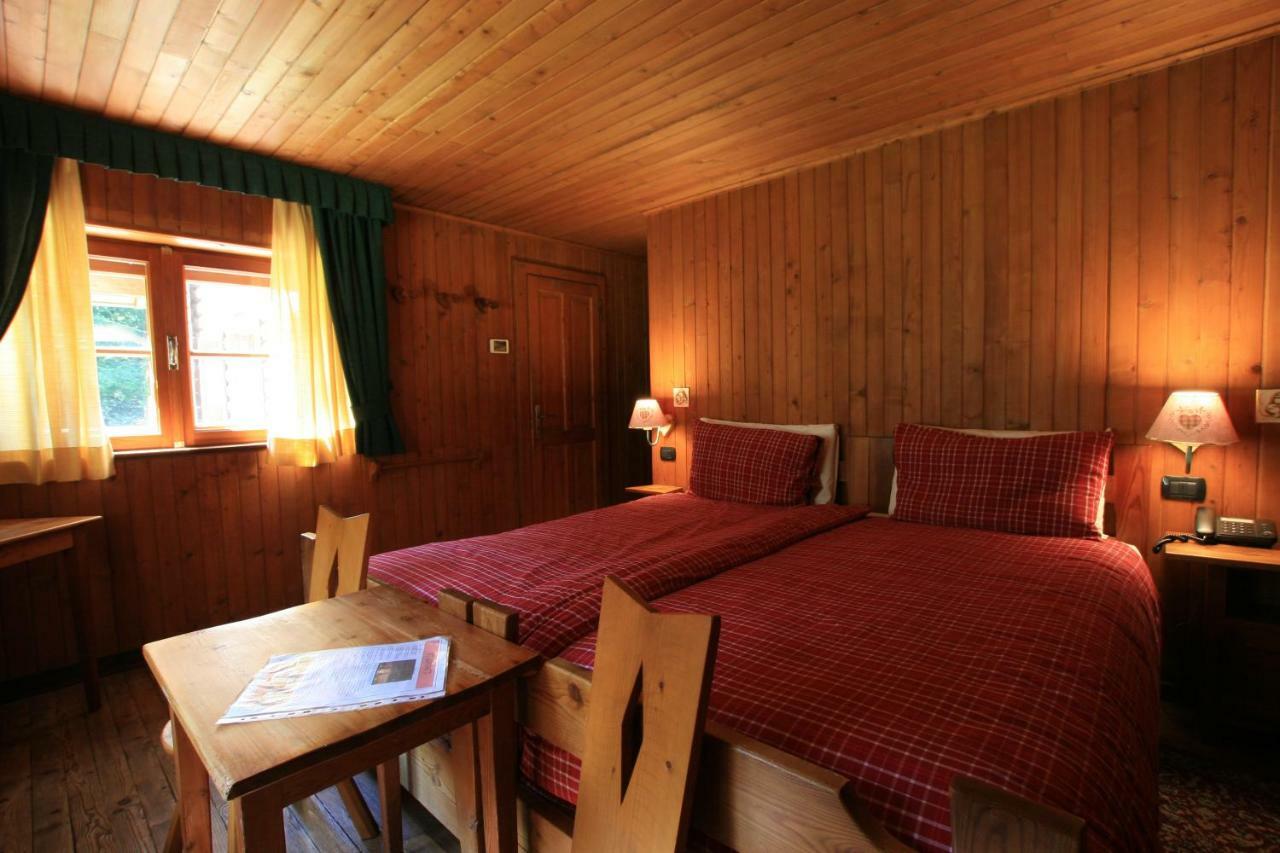 Albergo Villa Anna Maria Чамполук Екстериор снимка