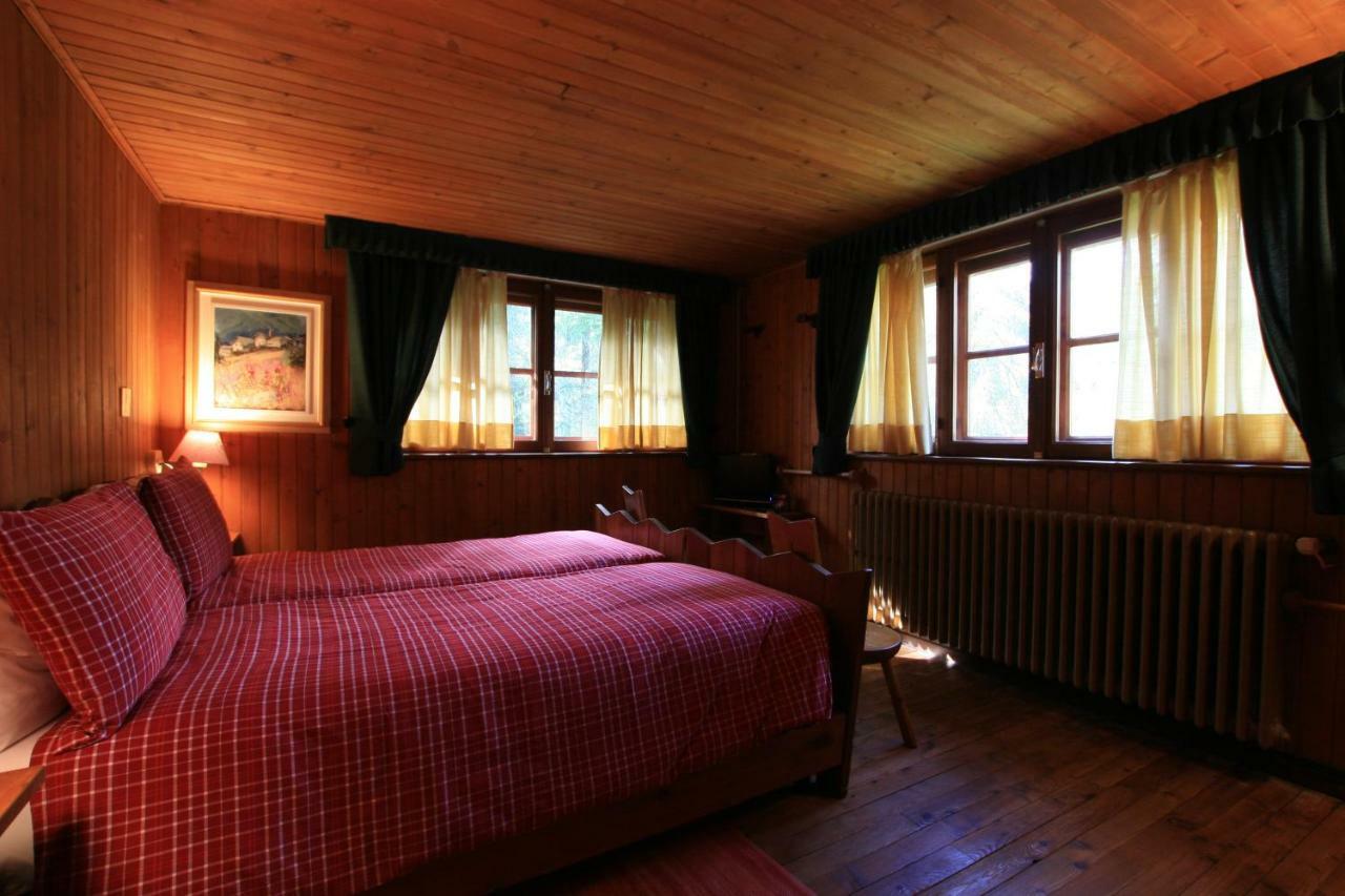 Albergo Villa Anna Maria Чамполук Екстериор снимка